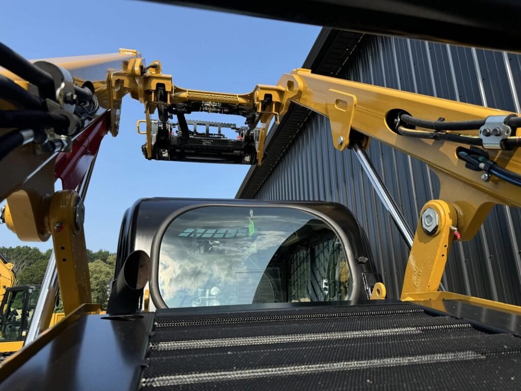 2021 Caterpillar 262D3 Skid Steer
