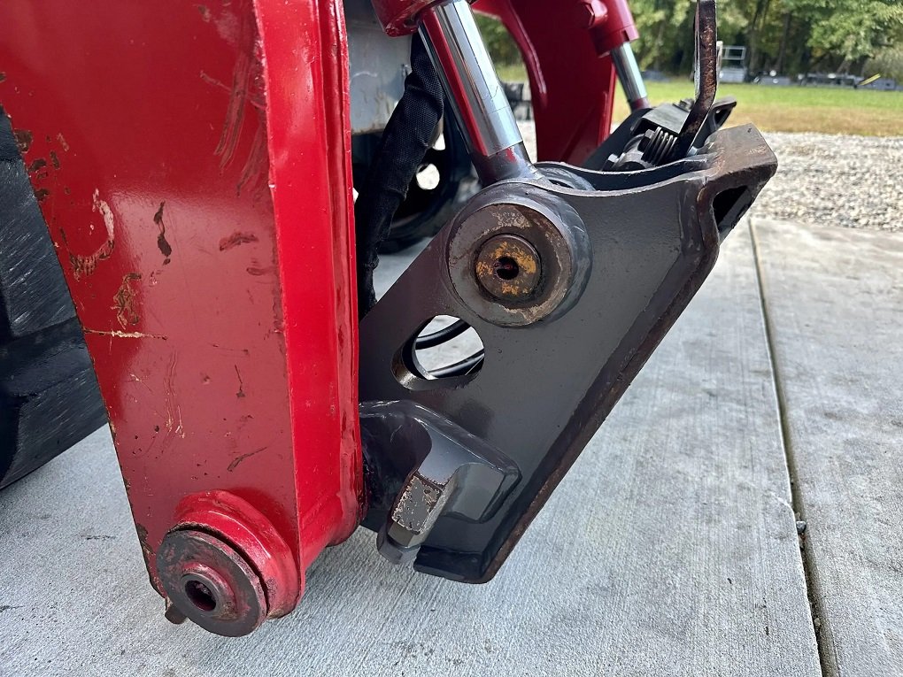 2018 Takeuchi TL10V2 Skid Steer High Flow